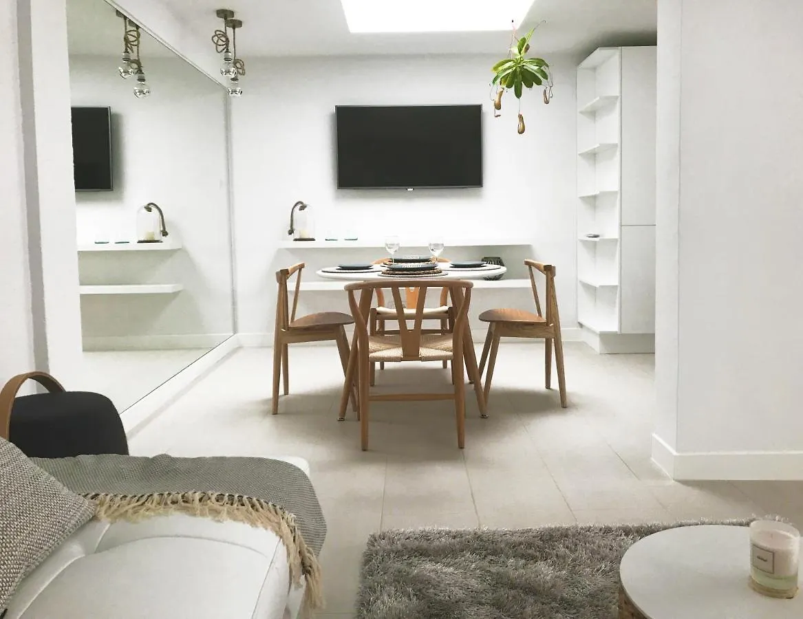 Cosy 2 Bedroom Apartment In La Caleta, Tenerife 0*, Costa Adeje (Tenerife) Spain