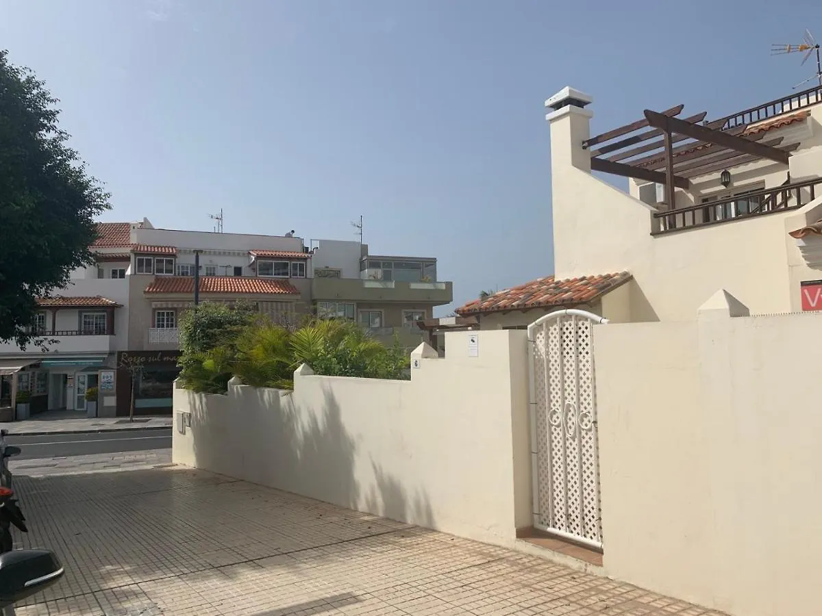 Cosy 2 Bedroom Apartment In La Caleta, Tenerife