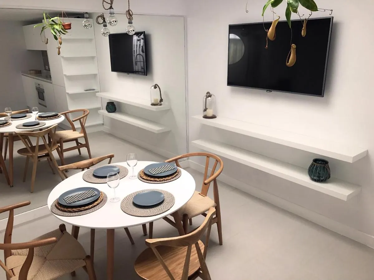 Cosy 2 Bedroom Apartment In La Caleta, Tenerife Costa Adeje (Tenerife)